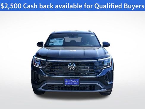 New 2026 Volkswagen Atlas Cross Sport SE image 2