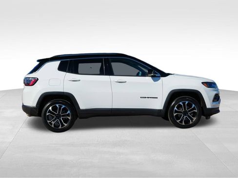 Used 2022 Jeep Compass Limited image 8