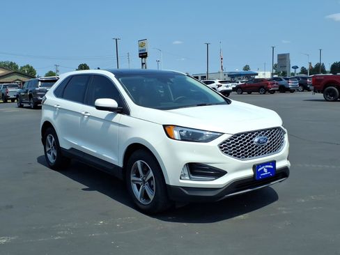 Used 2024 Ford Edge SEL w/ Convenience Package AWD/4WD image 8
