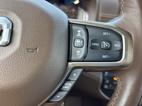 Used 2024 RAM 3500 Limited w/ Safety Group image 34