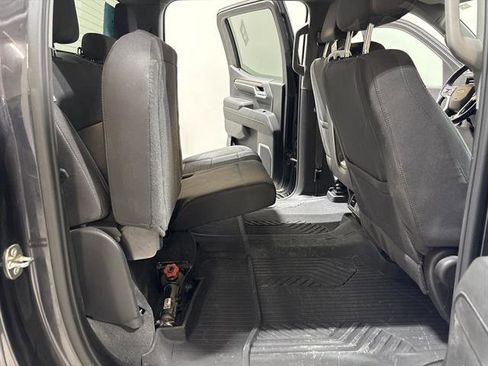 Used 2024 Chevrolet Silverado 1500 LT w/ Z71 Off-Road Package image 23