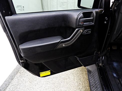 Used 2011 Jeep Wrangler Sport AWD/4WD image 7