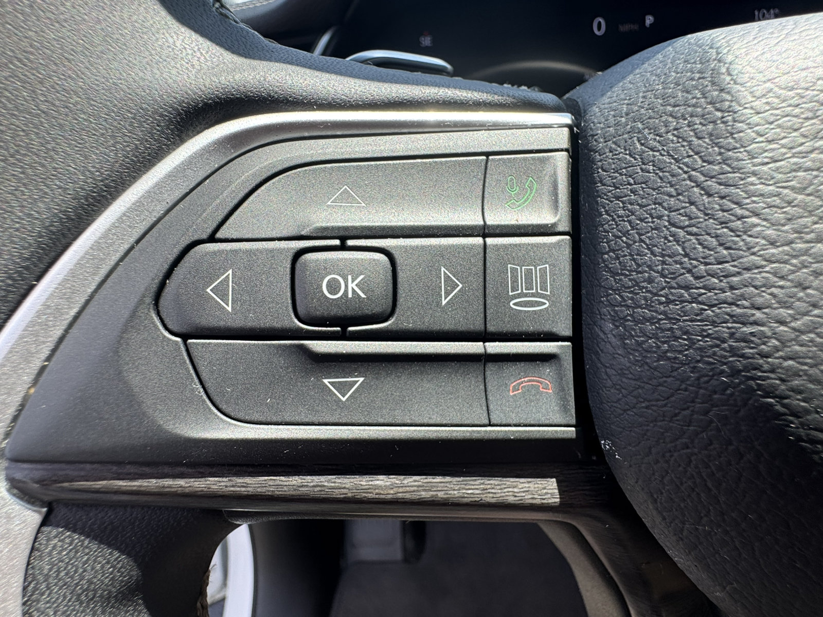 Used 2025 Jeep Grand Cherokee L Limited RWD image 34