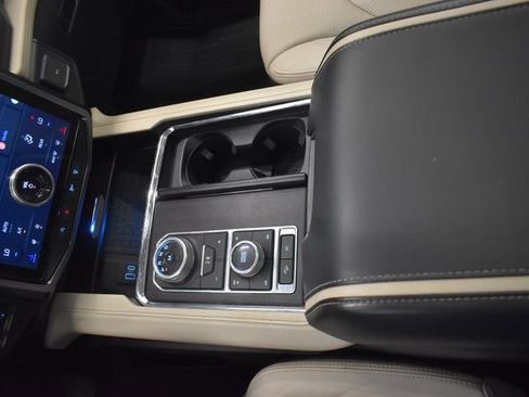 Used 2024 Ford Expedition Max Platinum AWD/4WD image 29