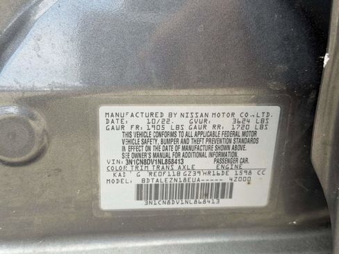 Used 2022 Nissan Versa S w/ Trunk Package FWD image 23