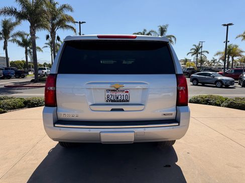 Used 2018 Chevrolet Tahoe Premier RWD image 5
