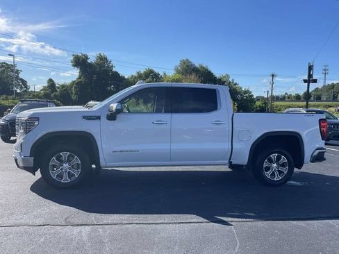 Used 2025 GMC Sierra 1500 SLT AWD/4WD image 4