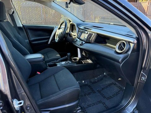 Used 2018 Toyota RAV4 XLE image 14