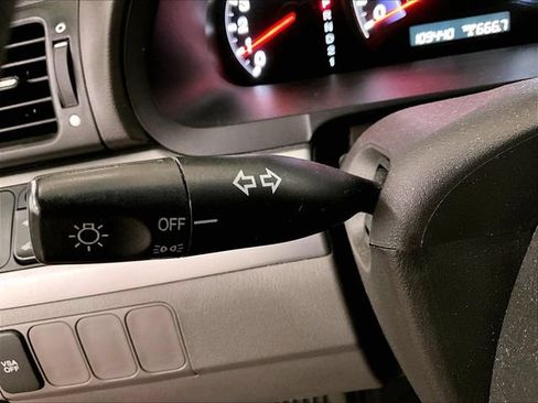 Used 2010 Honda Odyssey EX image 32