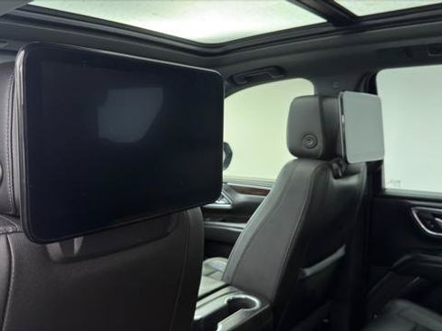 Used 2021 Chevrolet Tahoe LT w/ Rear Media and Nav Package AWD/4WD image 39