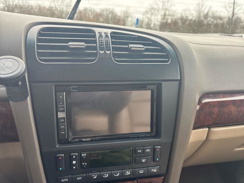 Used 2002 Lincoln LS RWD image 29