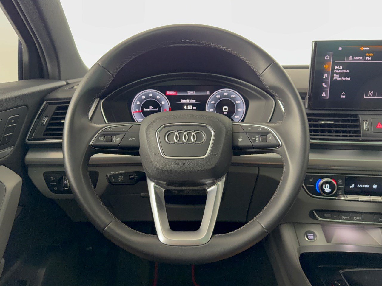 Used 2024 Audi Q5 2.0T Premium w/ Summer of Audi Package AWD/4WD image 10