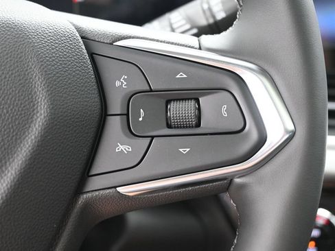 New 2026 Chevrolet Trax LT w/ Sunroof Package FWD image 32