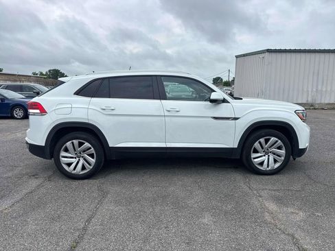 Used 2023 Volkswagen Atlas Cross Sport SE w/ Panoramic Sunroof Package AWD/4WD image 8