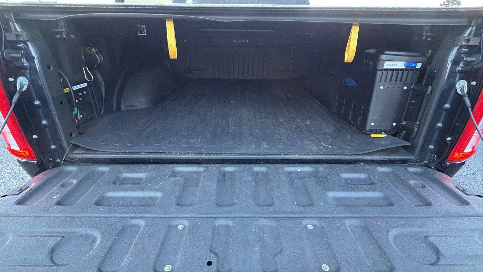 Used 2022 Ford F150 Lariat w/ Equipment Group 501A Mid RWD image 13