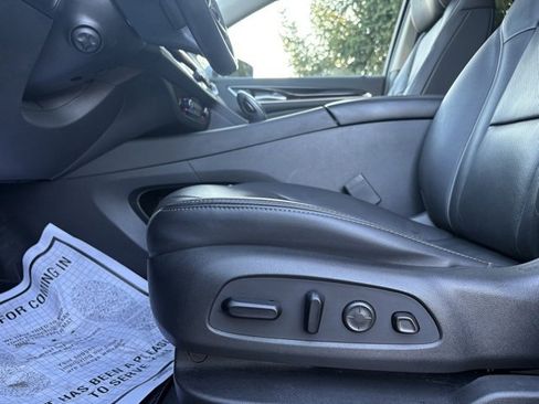 Used 2021 Buick Enclave Avenir w/ Avenir Technology Package image 32