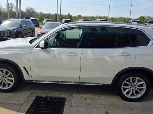 Used 2023 BMW X5 xDrive40i AWD/4WD image 2