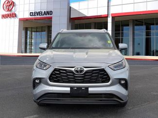Used 2023 Toyota Highlander XLE video 3