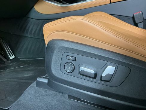 Certified 2026 BMW X5 xDrive50e w/ M Sport Package AWD/4WD image 23