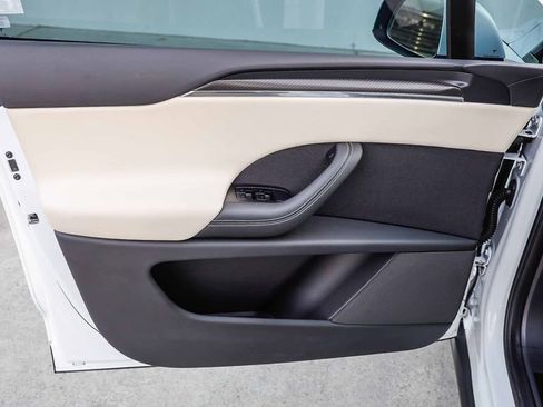 Used 2023 Tesla Model X Plaid image 26