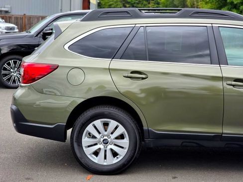 Used 2018 Subaru Outback 2.5i Premium AWD/4WD image 13