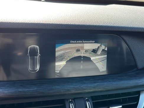 Used 2023 Alfa Romeo Stelvio Sprint image 19