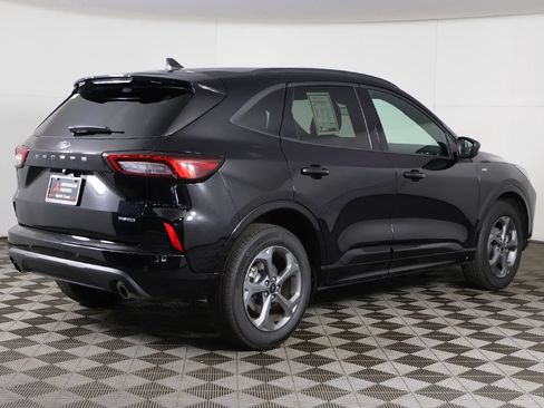 Used 2024 Ford Escape ST-Line w/ Tech Pack #1 AWD/4WD image 10