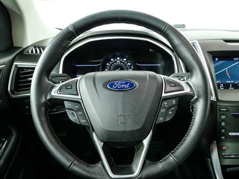 Used 2017 Ford Edge Titanium w/ Technology Package image 9