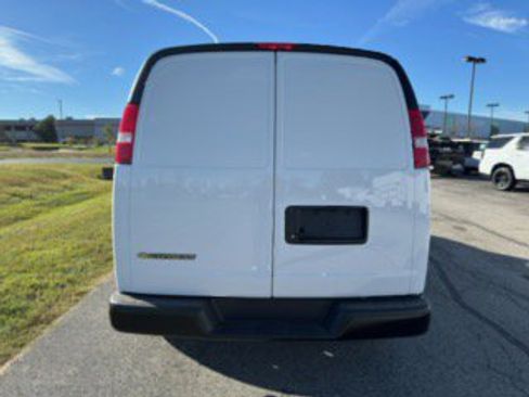 New 2025 Chevrolet Express 2500 w/ Driver Convenience Package image 6