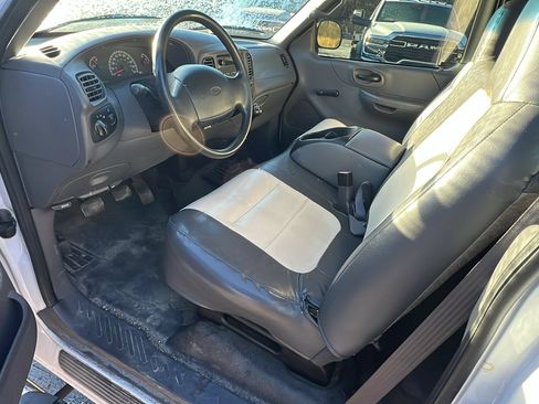Used 2001 Ford F150 2WD Regular Cab image 14