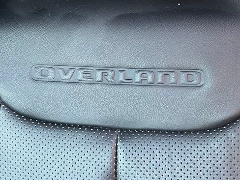 Used 2024 Jeep Grand Cherokee L Overland w/ Advanced Protech Group III AWD/4WD image 15