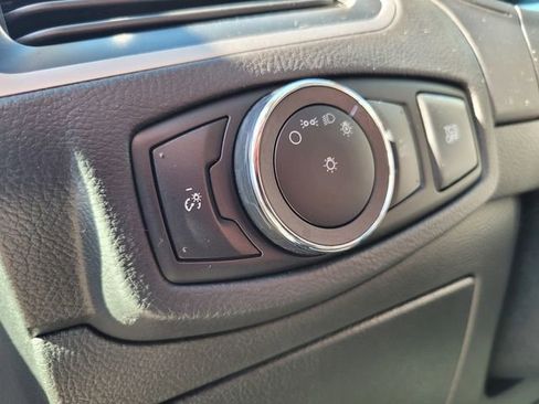 Used 2024 Ford Edge SEL image 19