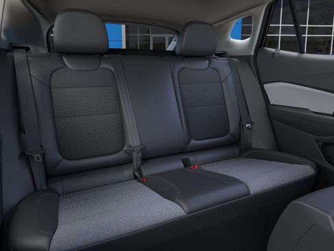 New 2025 Chevrolet Trax LT w/ Sunroof Package image 41