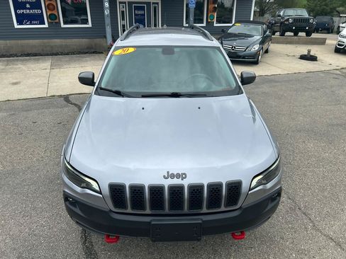 Used 2020 Jeep Cherokee Trailhawk AWD/4WD image 7