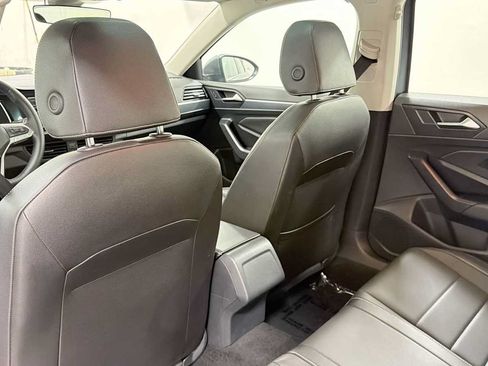 Used 2024 Volkswagen Jetta SE FWD image 25