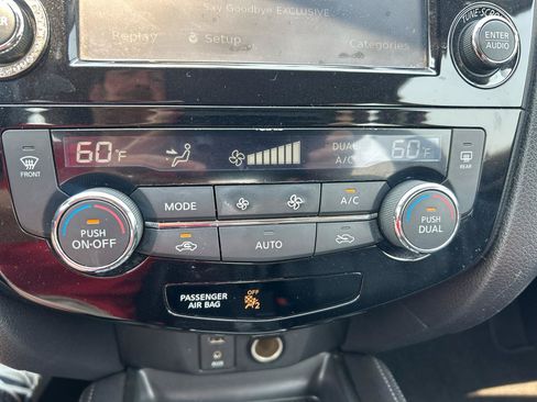 Used 2018 Nissan Rogue Sport SL AWD/4WD image 18