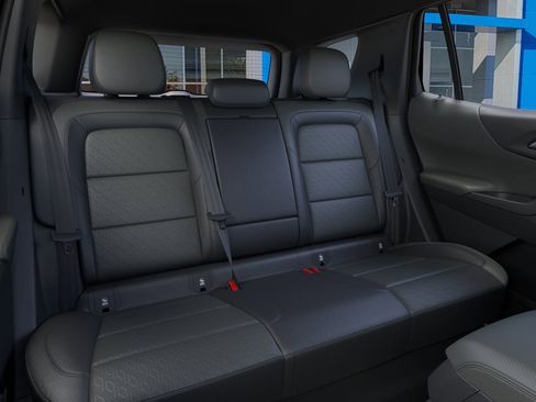 New 2026 Chevrolet Equinox LT w/ Convenience Package II image 17