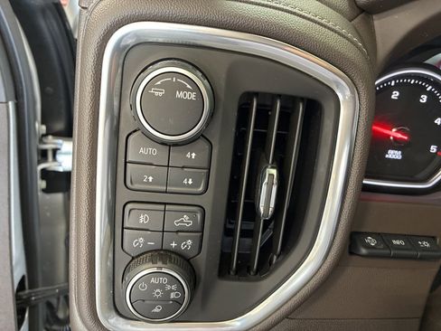 Used 2022 Chevrolet Silverado 3500 LTZ w/ LTZ Premium Package image 13