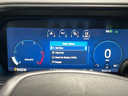Used 2026 Ford F250 Platinum AWD/4WD image 18
