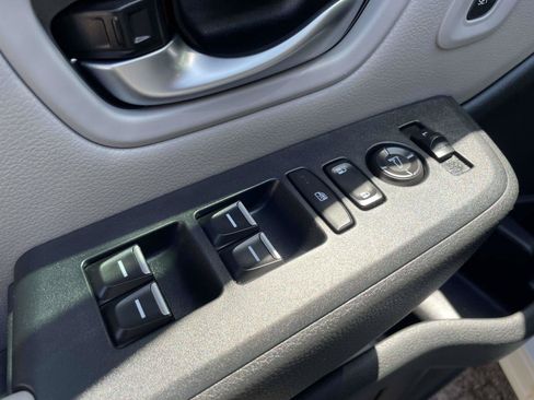Used 2023 Honda Pilot EX-L image 9