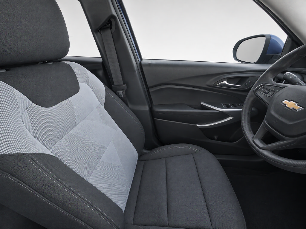 Used 2024 Chevrolet Trax LS FWD image 11