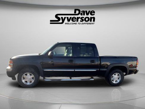 Used 2005 GMC Sierra 1500 SLT w/ Light Duty Power Package image 2
