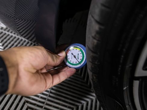 Used 2023 BMW i4 eDrive40 w/ M Sport Package image 45