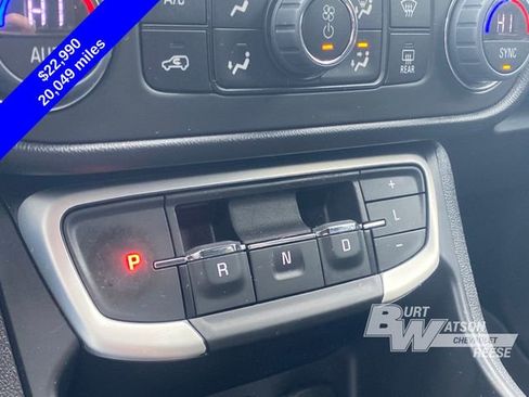 Used 2023 GMC Terrain SLE w/ Driver Convenience Package FWD image 27