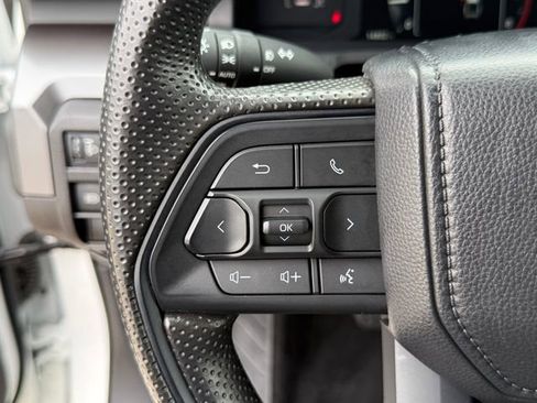 Used 2025 Toyota Tacoma SR5 image 17