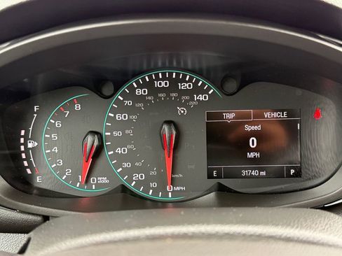 Used 2020 Chevrolet Trax LT w/ Sun & Sound Package FWD image 13