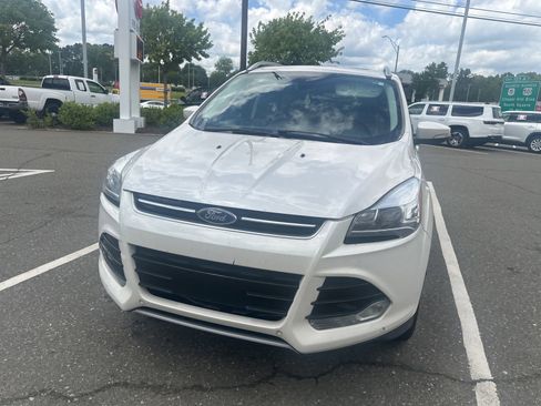 Used 2016 Ford Escape Titanium FWD image 7