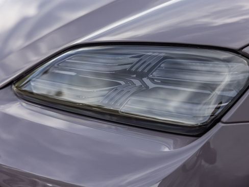 Certified 2025 Porsche Macan 4 Electric AWD/4WD image 28
