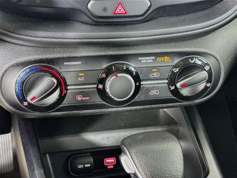 Used 2020 Kia Soul LX FWD image 16