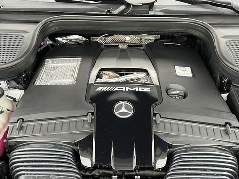 Used 2025 Mercedes-Benz GLS 63 AMG 4MATIC image 14